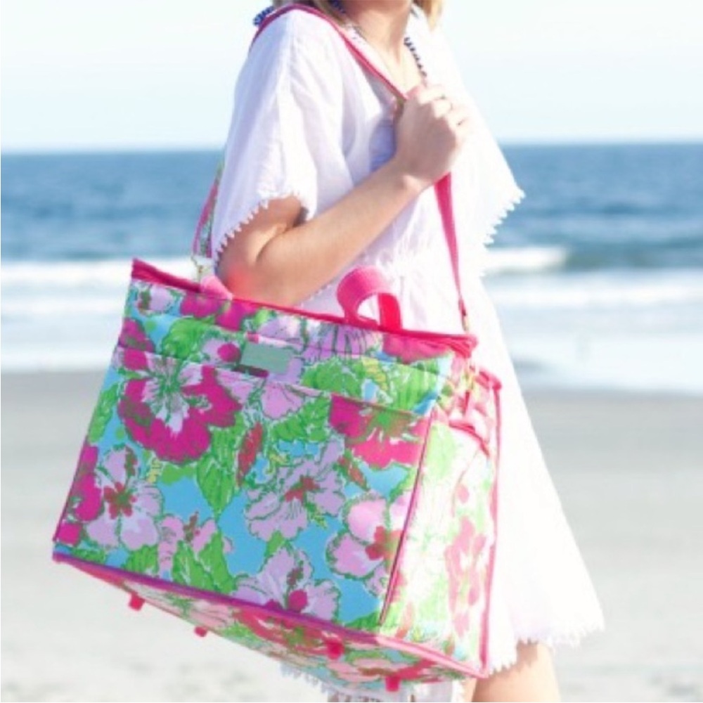 Brand new with tags Lilly Pulitzer Floral Pink and Green Beach Cooler Bag